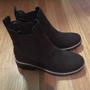 Kenzie brown boot